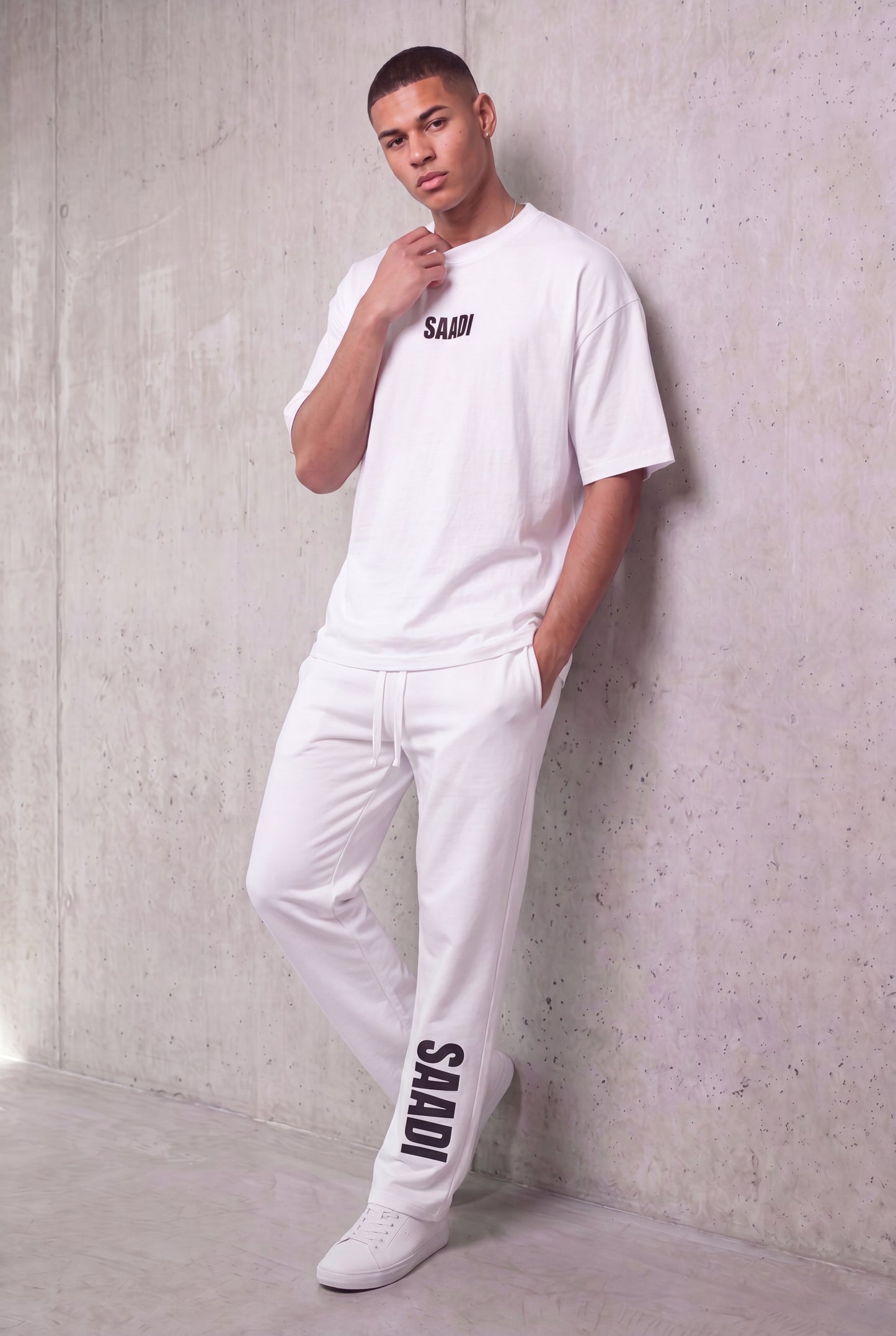 The Blanc Sweat